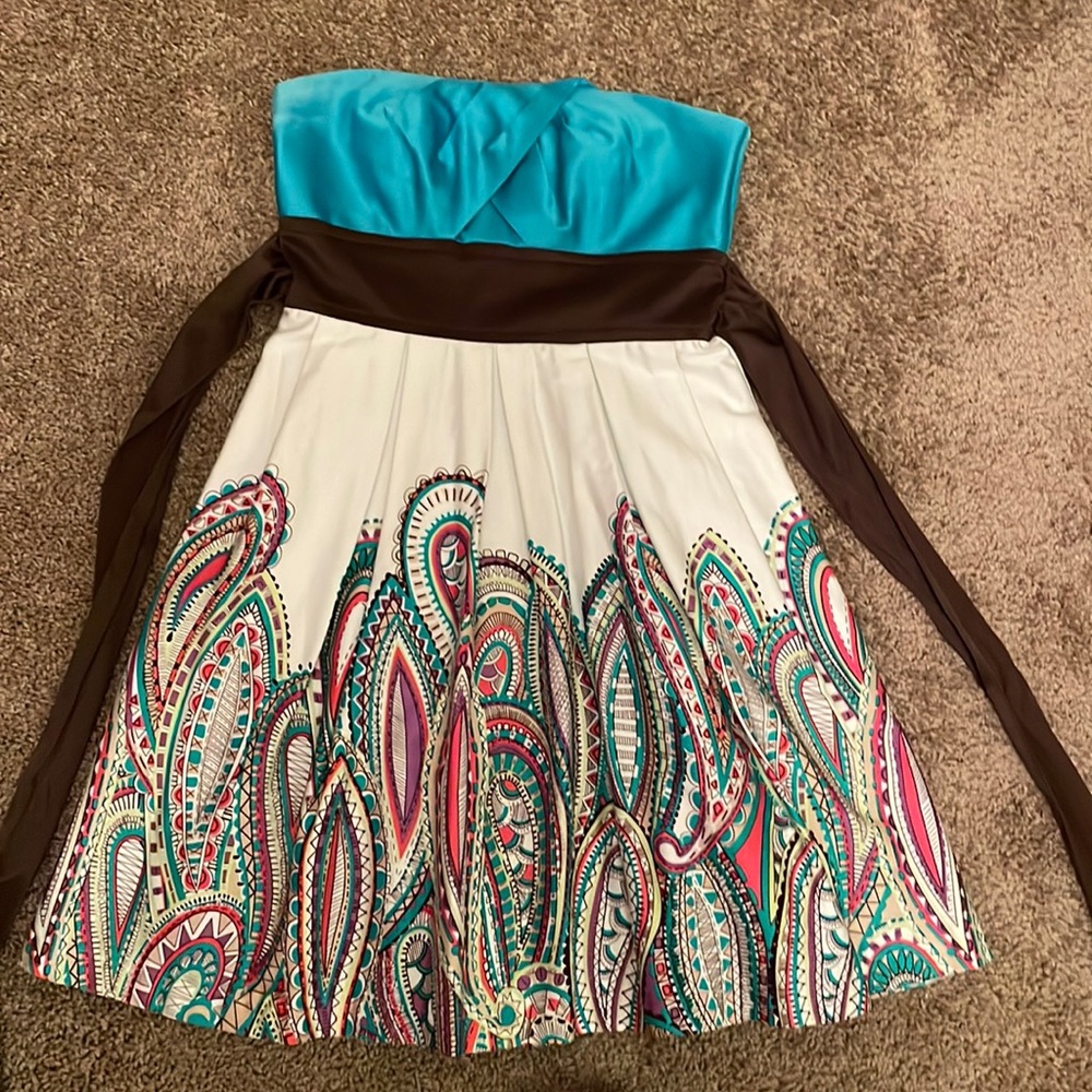 Strapless paisley dress. Size 5